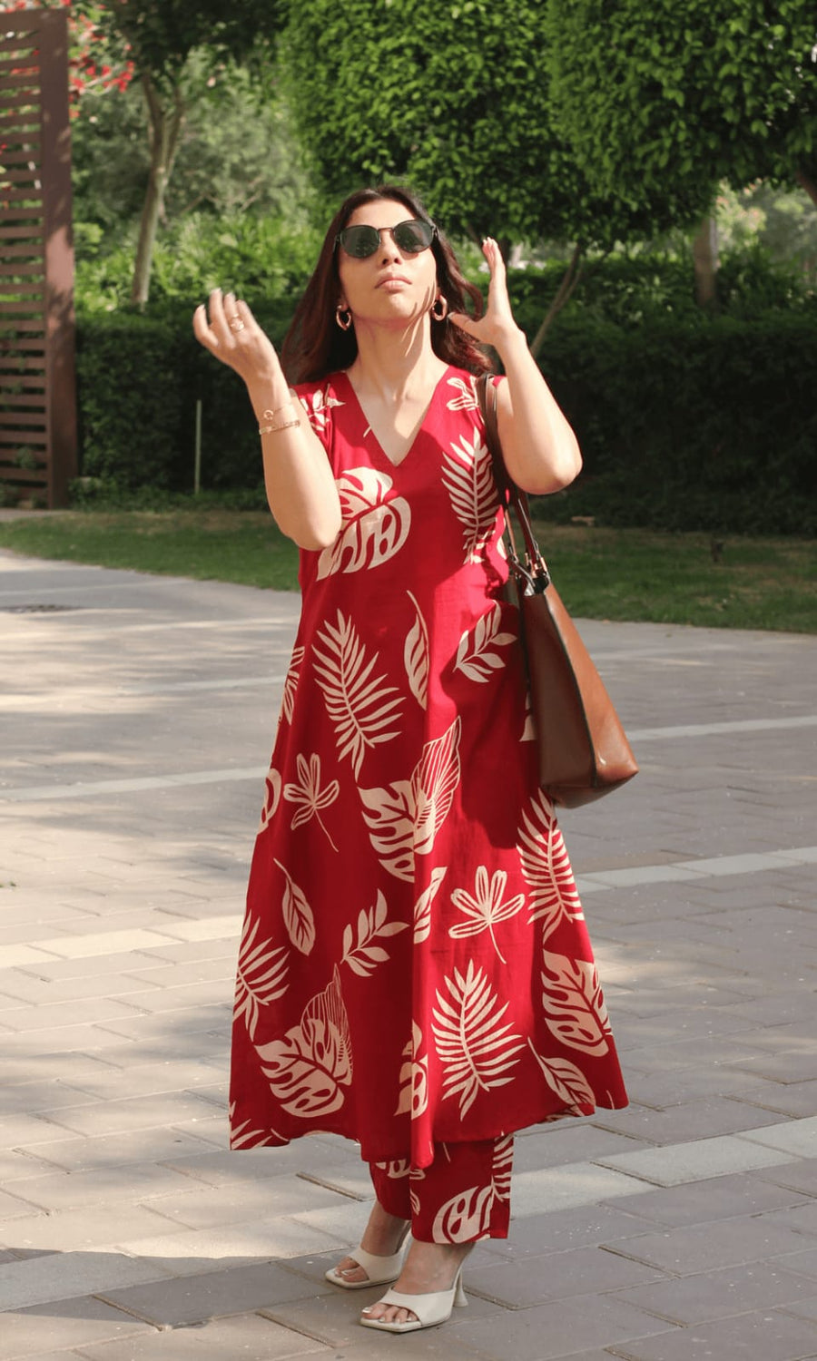 These outfits feature a stylish and comfortable kurti set with the following details(WACD87)