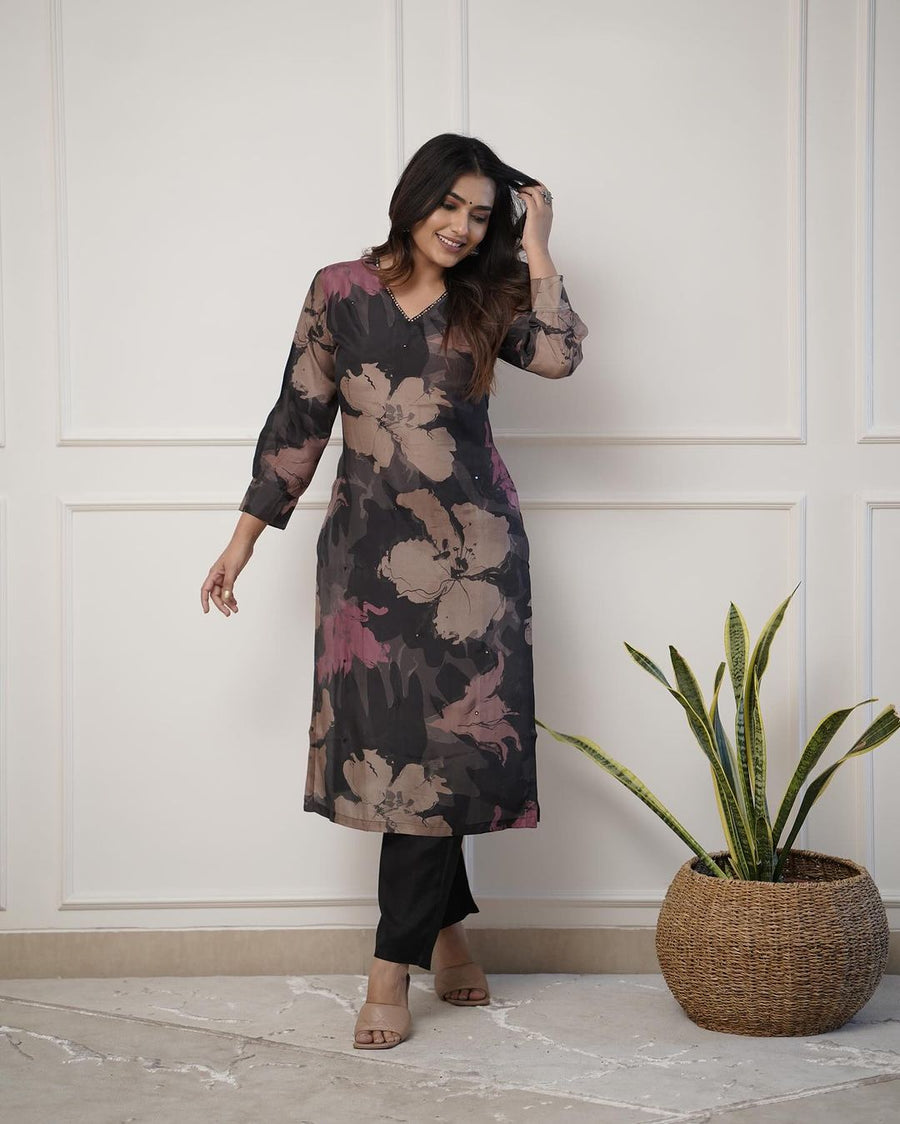 Enjoy New Floral Kurta Pant set with amazing lace Work ❤️ (WACD01)